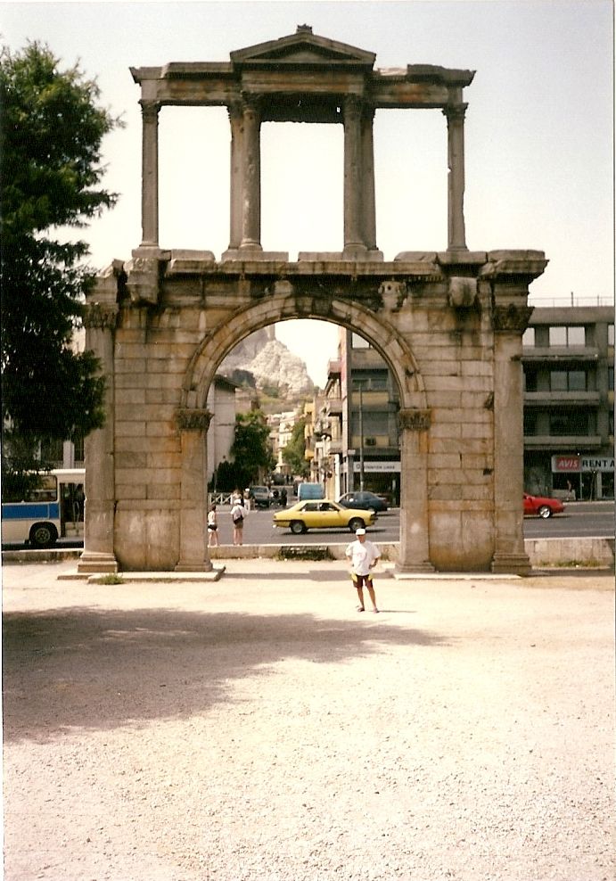 Hadrianova brána Atény